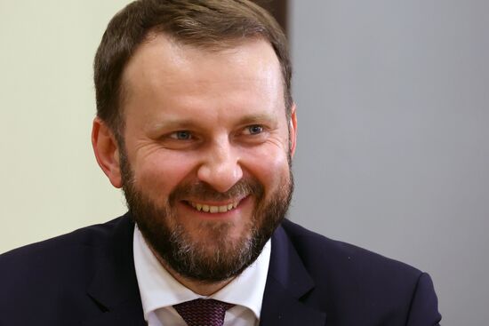 Президент РФ В. Путин провёл совещание по вопросу реализации проекта "Мурманский СПГ"