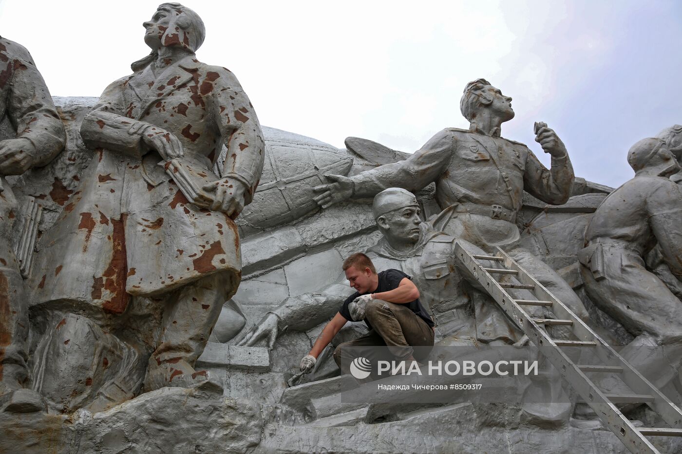 Реконструкция мемориального комплекса Саур-Могила