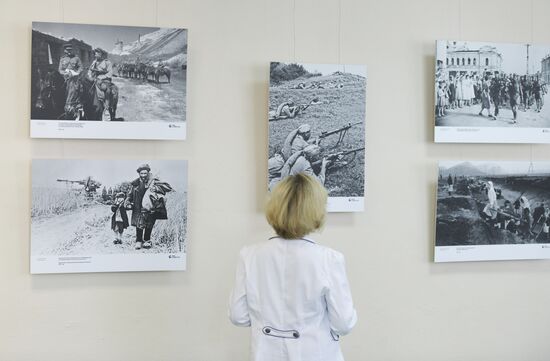 Фотовыставка "Освобождение. Донецк" в Донецком краеведческом музее