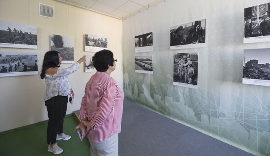 Фотовыставка "Освобождение. Донецк" в Донецком краеведческом музее