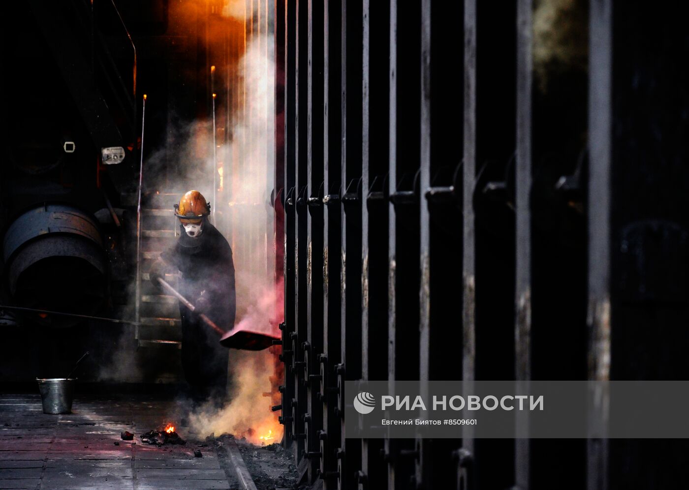 Завод "Уральская сталь" в Оренбургской области