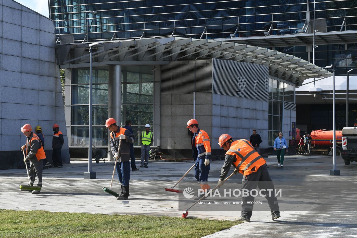 Открытие станции метро Внуково