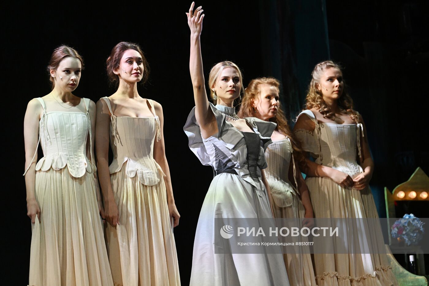 Спектакль "Дядюшкин сон" в театре им. Н.В. Гоголя 