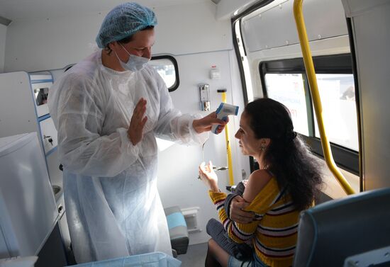 Старт кампании по вакцинации от гриппа в Петербурге