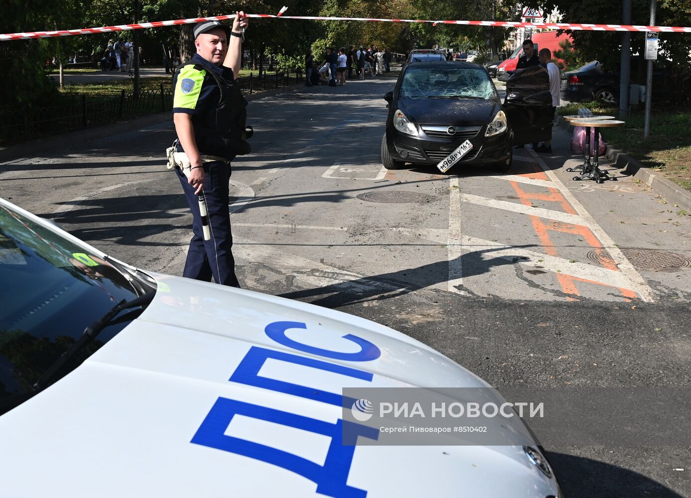 Последствия падения беспилотника в Ростове-на-Дону 