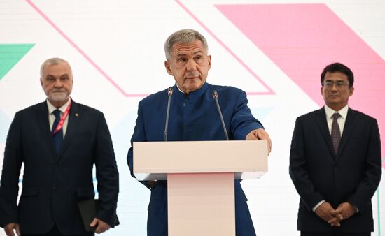 Международный бизнес-форум "Ростки" в Казани