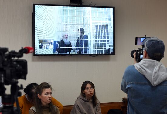 Заседание суда по делу об экстремизме в отношении экс-схиигумена Сергия (Н. Романова) и В. Могучева 