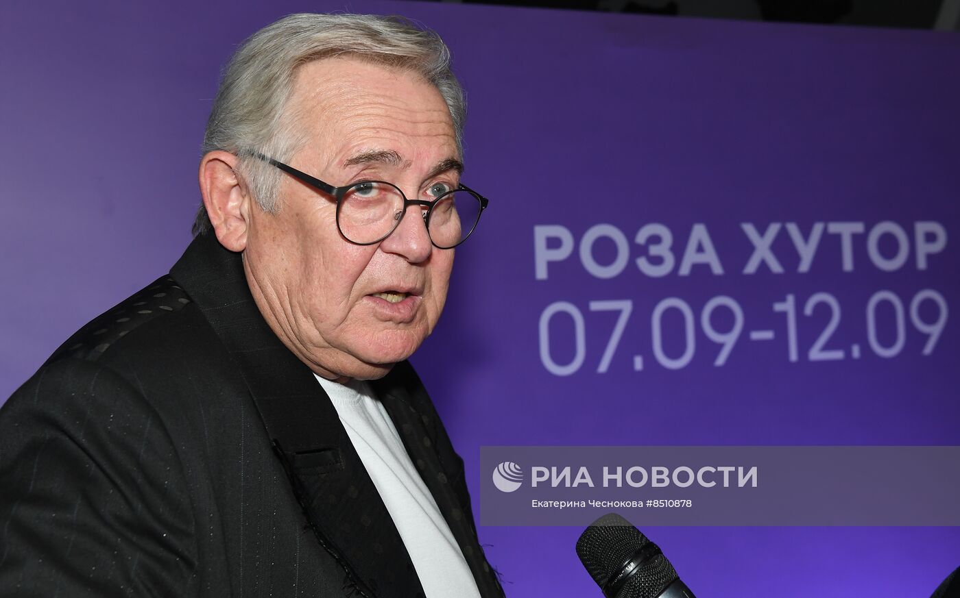 Фестиваль онлайн-кинотеатров "Новый сезон". День первый