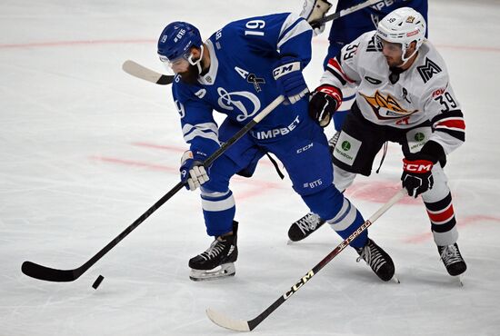 Хоккей. КХЛ. Матч "Динамо" (Москва) - "Металлург"