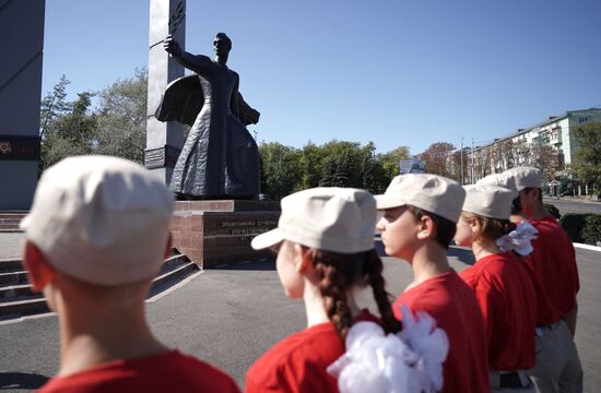 Митинг в Мариуполе ко дню освобождения Донбасса