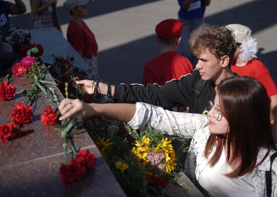 Митинг в Мариуполе ко дню освобождения Донбасса