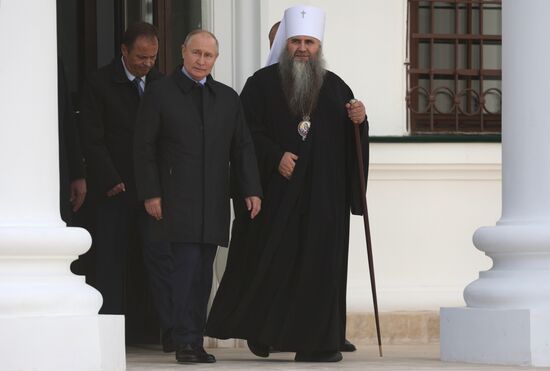 Рабочая поездка президента РФ В. Путина в Приволжский федеральный округ