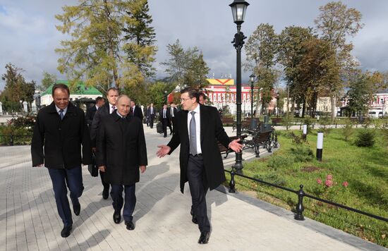 Рабочая поездка президента РФ В. Путина в Приволжский федеральный округ