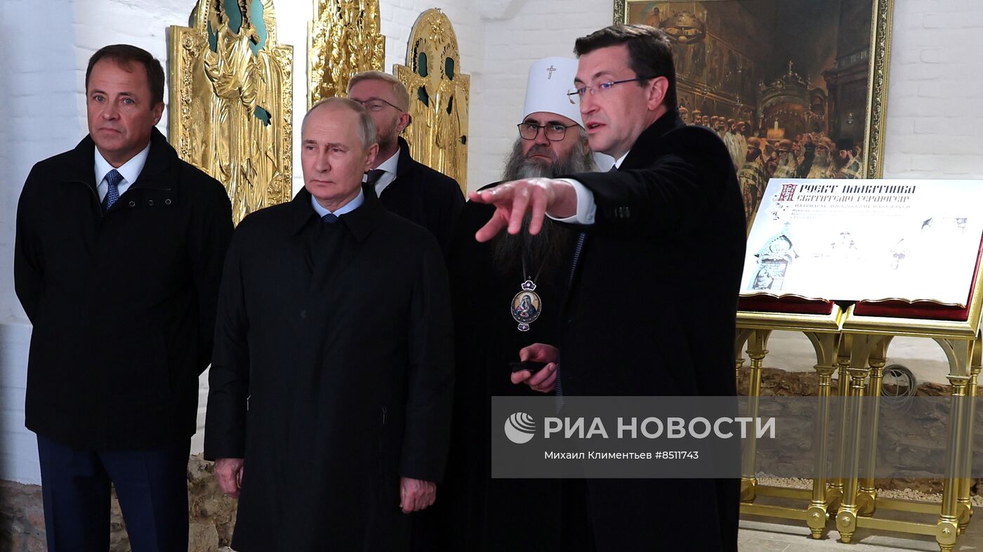 Рабочая поездка президента РФ В. Путина в Приволжский федеральный округ