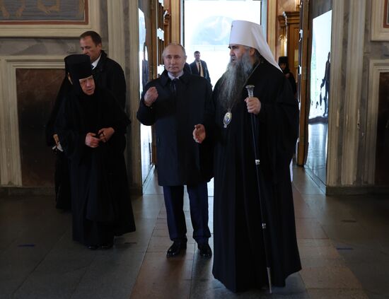 Рабочая поездка президента РФ В. Путина в Приволжский федеральный округ