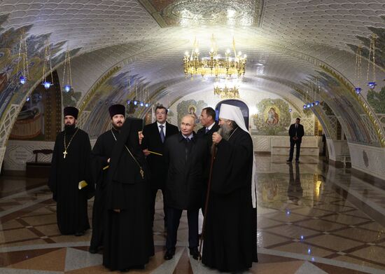 Рабочая поездка президента РФ В. Путина в Приволжский федеральный округ