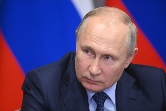 Рабочая поездка президента РФ В. Путина в Приволжский федеральный округ