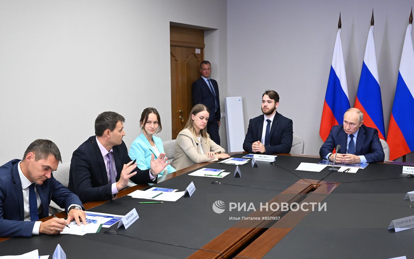 Рабочая поездка президента РФ В. Путина в Приволжский федеральный округ