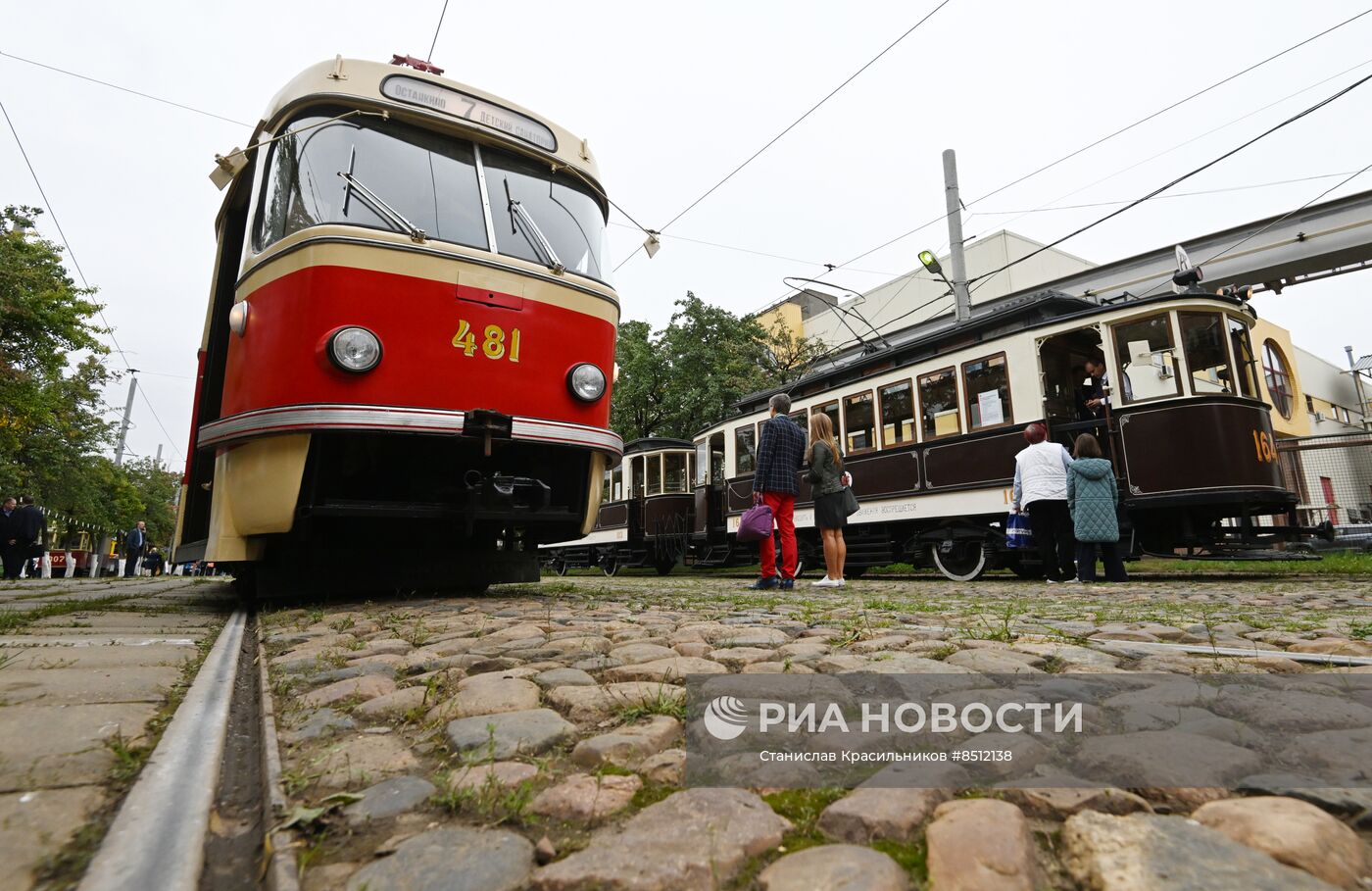 Парад трамваев в День города