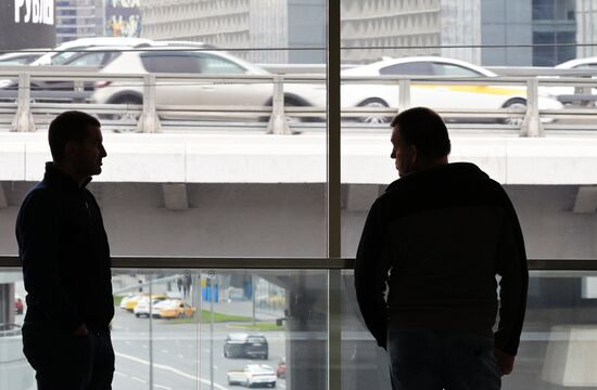 Президент РФ В. Путин открыл движение по новым дорогам и МЦД-4 