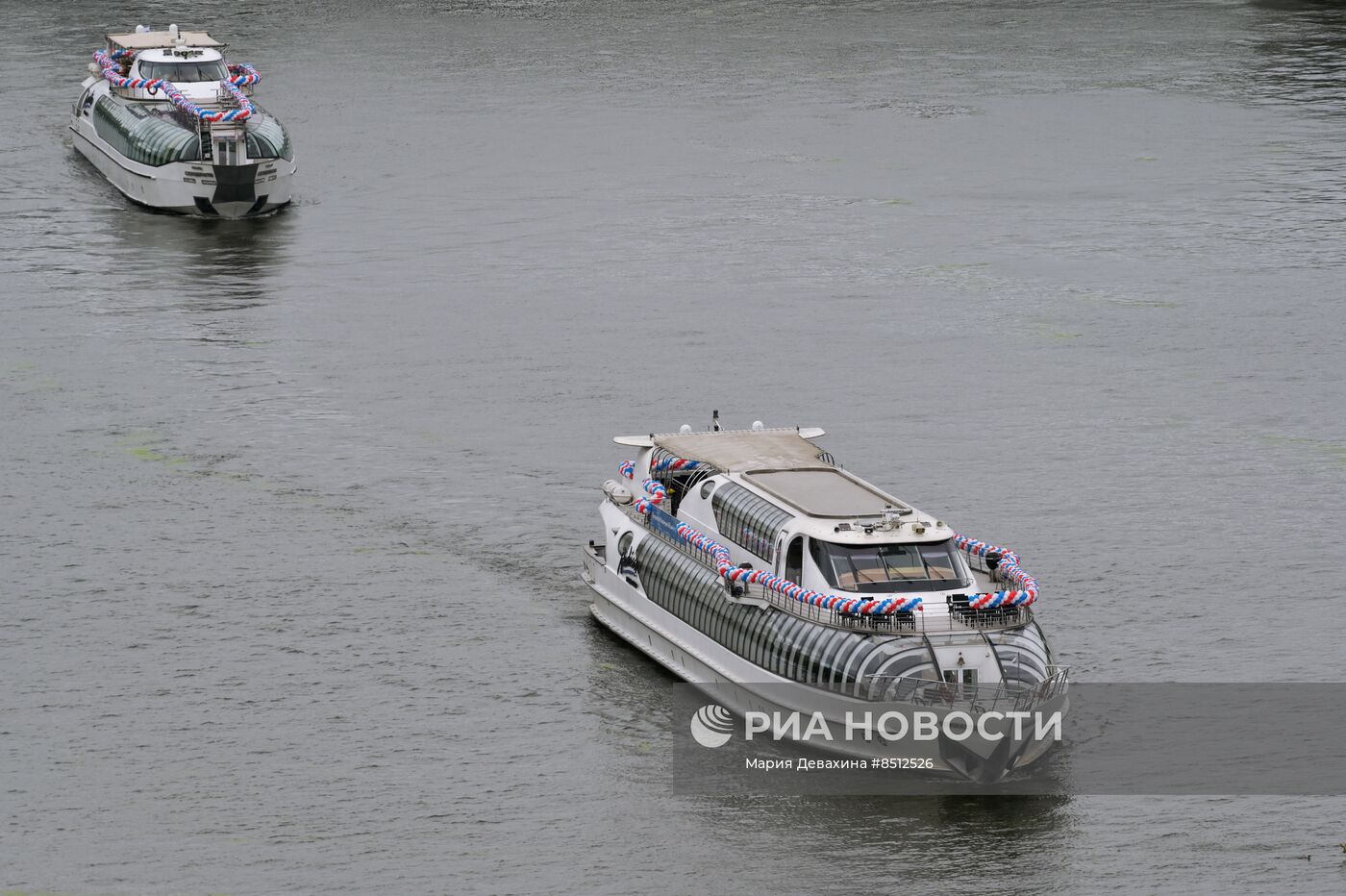 Парад судов на Москве-реке в честь Дня города