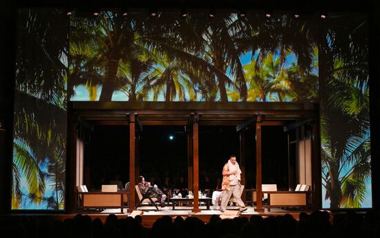 Спектакль "Дачники на Бали, или "Асса" 30 лет спустя" в театре на Бронной 