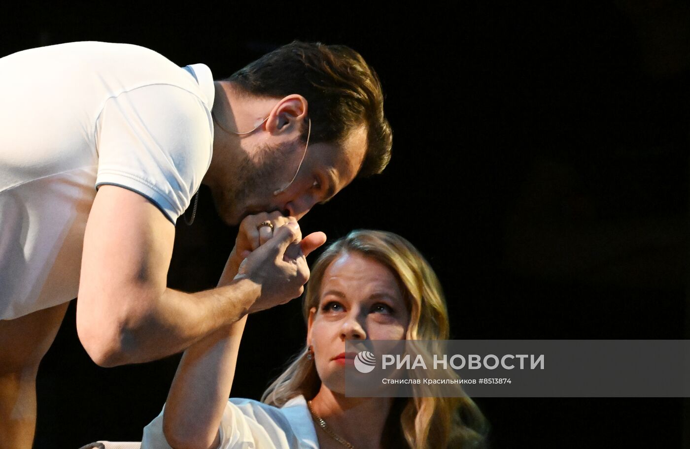 Спектакль "Дачники на Бали, или "Асса" 30 лет спустя" в театре на Бронной