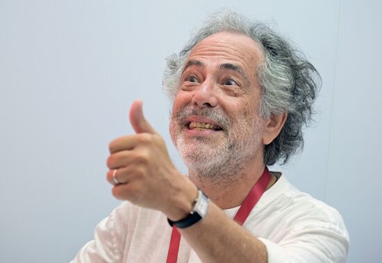 ВЭФ-2023. Работа стендов РИА Новости и радио Sputnik