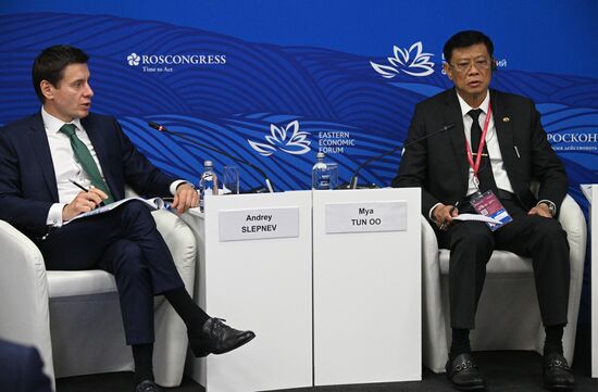 ВЭФ-2023. Панельная дискуссия "Евразийский агроэкспресс": новые возможности для торговли в АТР" 