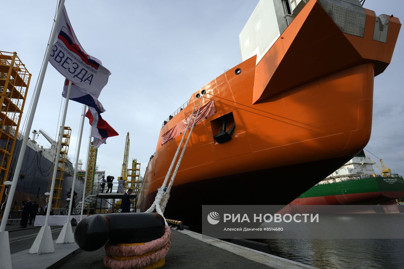 Рабочая поездка президента РФ В. Путина в Дальневосточный федеральный округ