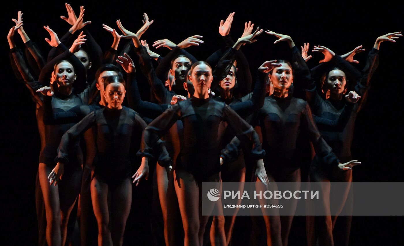 Спектакль "Лазги. Танец души и любви" Национального балета Узбекистана в Большом театре