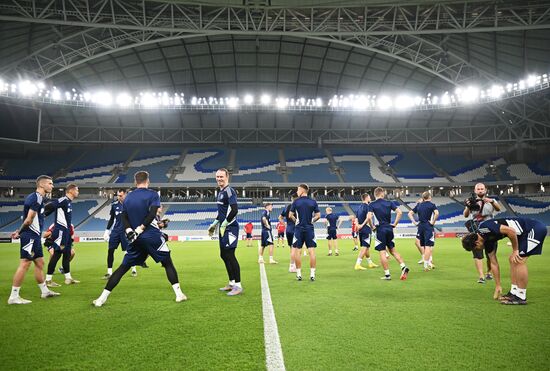 Футбол. Тренировка сборной России