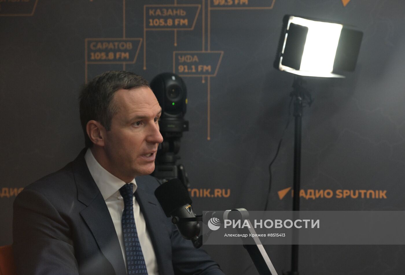 ВЭФ-2023. Работа стендов РИА Новости и радио Sputnik