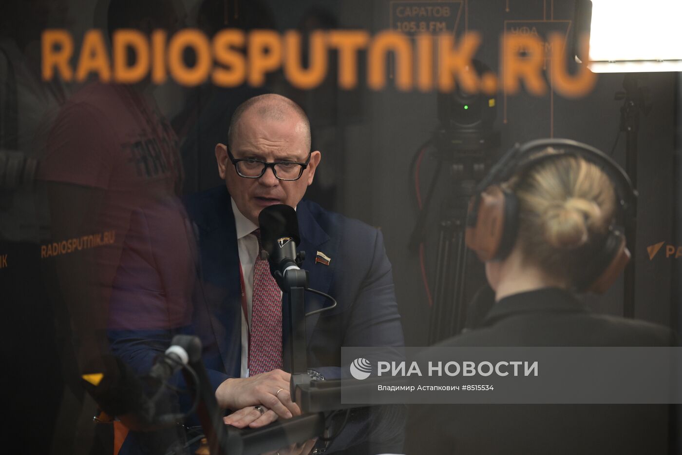 ВЭФ-2023. Работа стендов РИА Новости и радио Sputnik