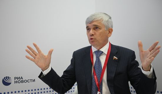 ВЭФ-2023. Работа стендов РИА Новости и радио Sputnik