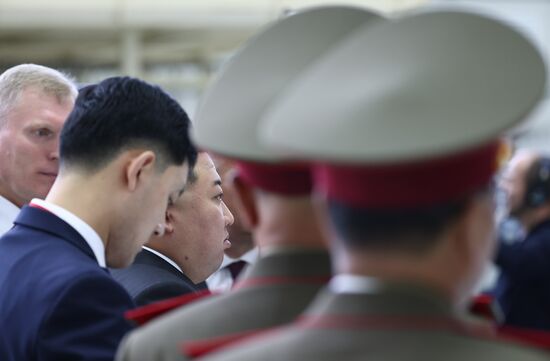 Президент РФ В. Путин посетил космодром Восточный и встретился с лидером КНДР Ким Чен Ыном