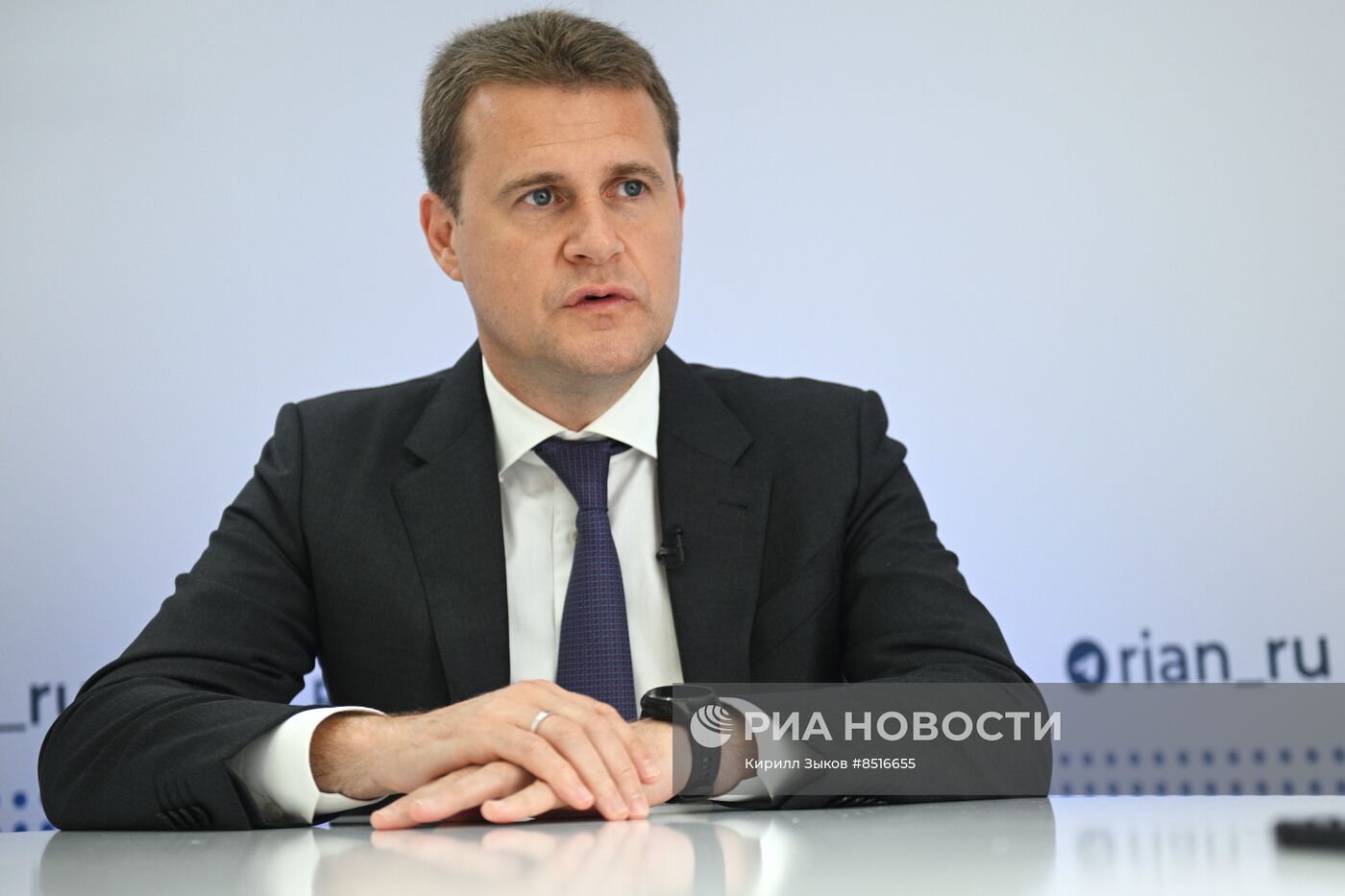 ВЭФ-2023. Работа стендов РИА Новости и радио Sputnik