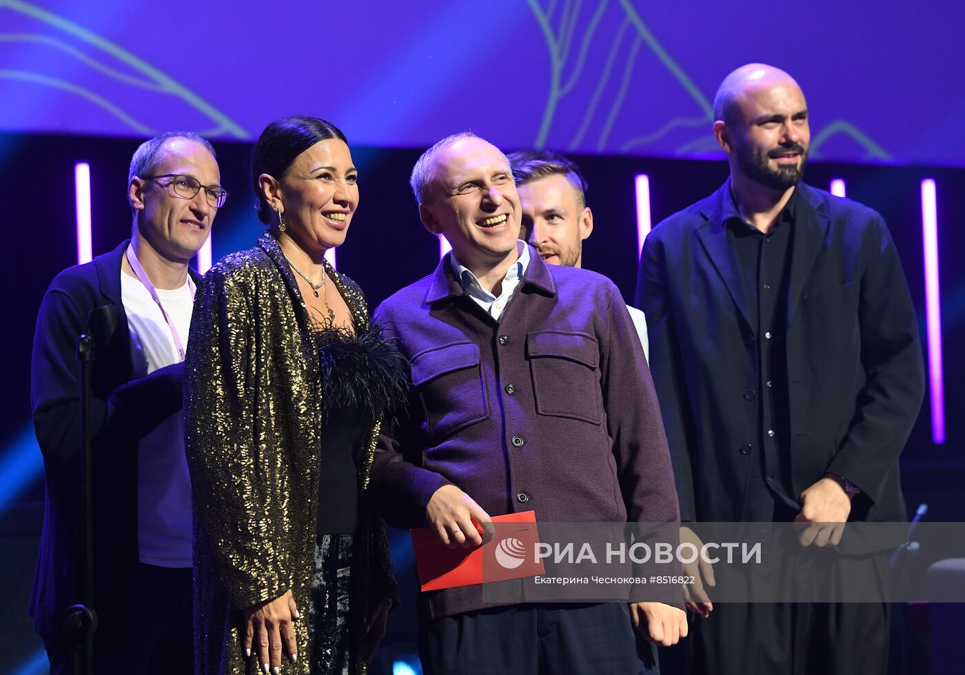 Фестиваль онлайн-кинотеатров "Новый сезон"