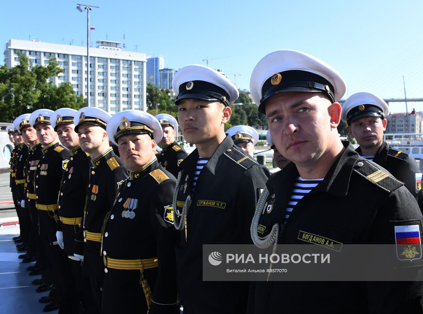 Церемония приема корвета "Резкий" в состав ТОФ 