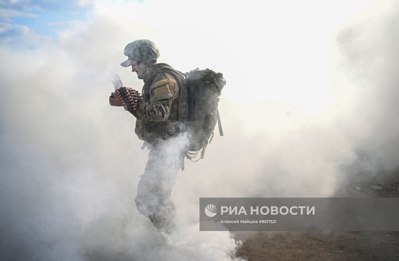 Занятия по тактико-огневой подготовке новобранцев в ЛНР