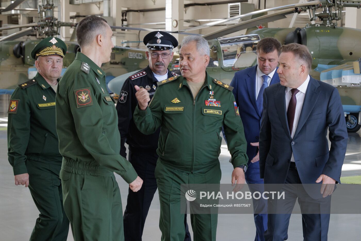 Министр обороны РФ С. Шойгу посетил Приморский край