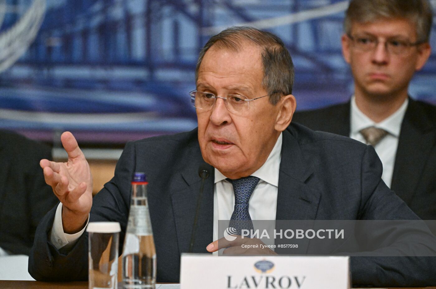 Глава МИД РФ С. Лавров принял участие в мероприятии по урегулированию украинского кризиса
