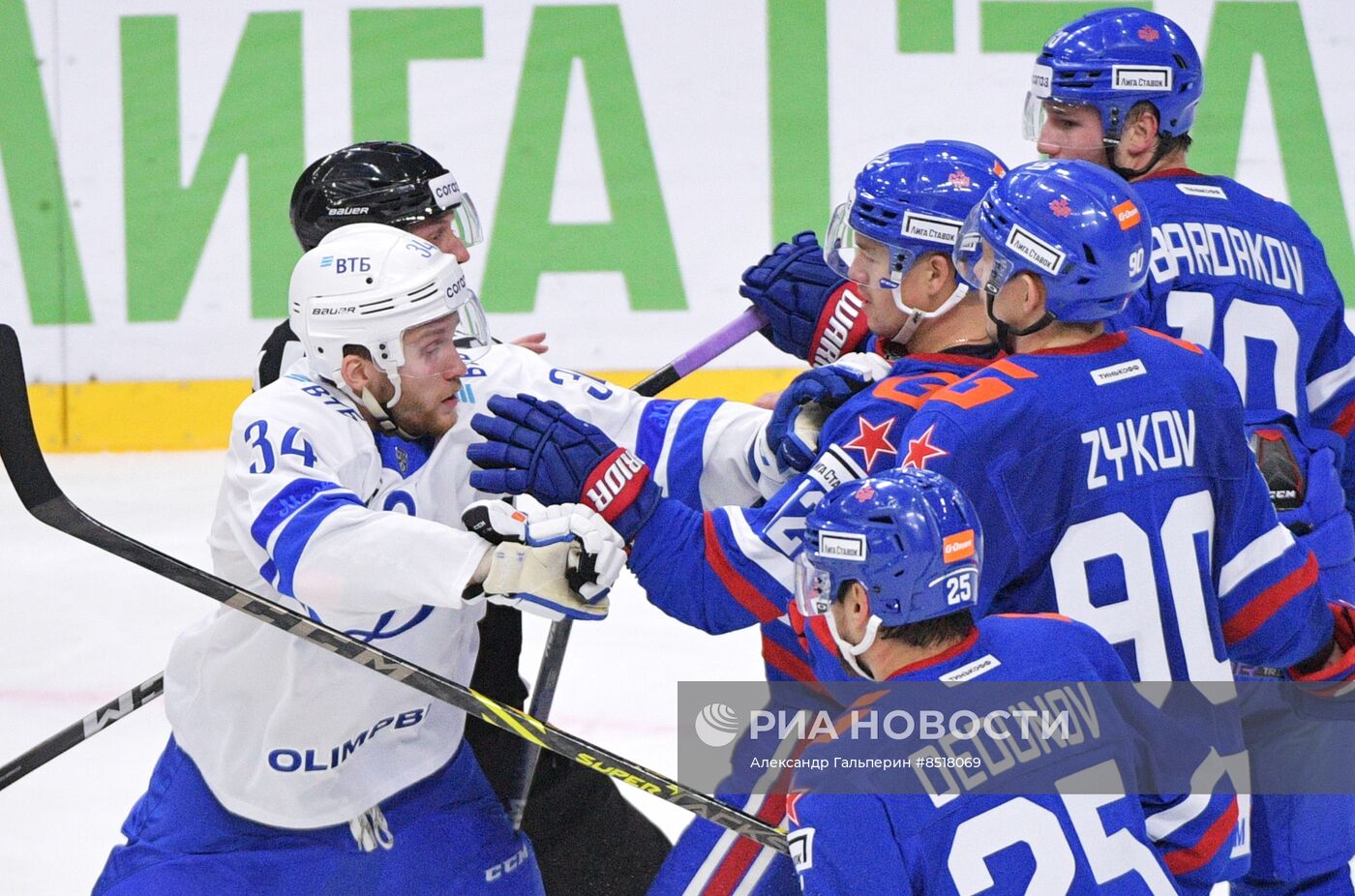Хоккей. КХЛ. Матч СКА - "Динамо" (Москва)