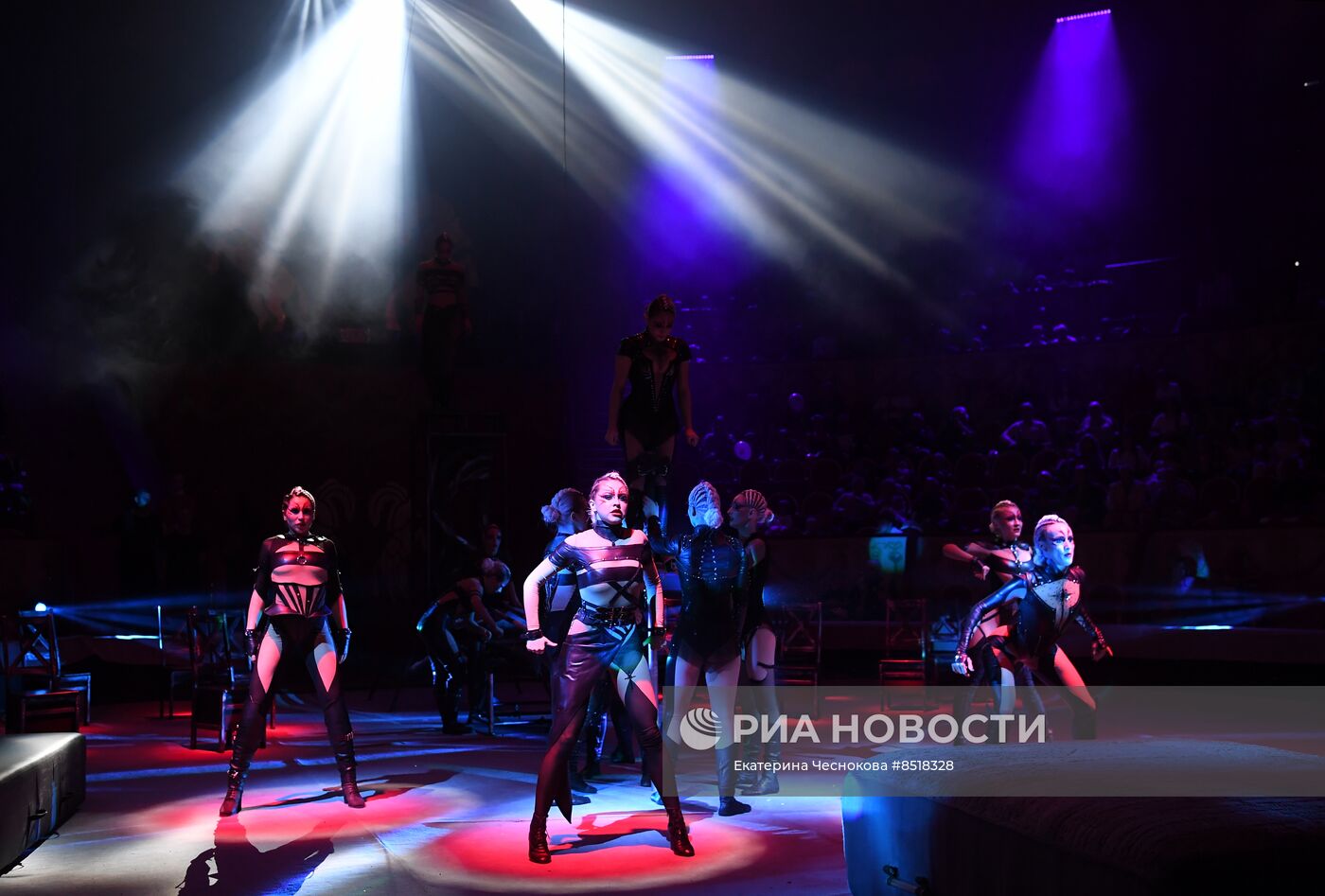 II Международный фестиваль циркового искусства "Без границ"
