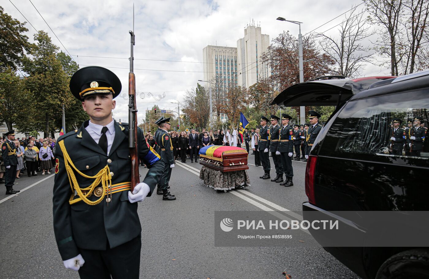 Похороны первого президента Молдавии М. Снегура