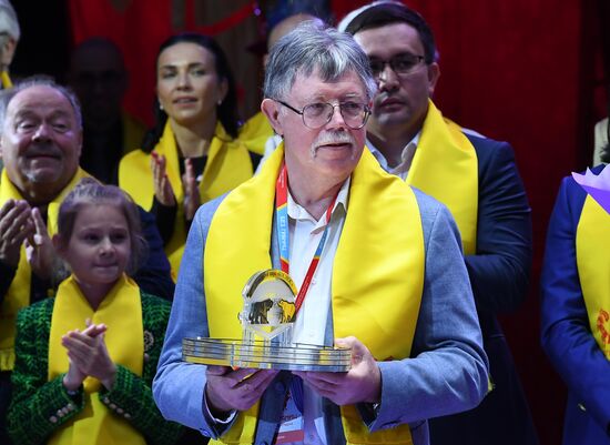 II Международный фестиваль циркового искусства "Без границ"