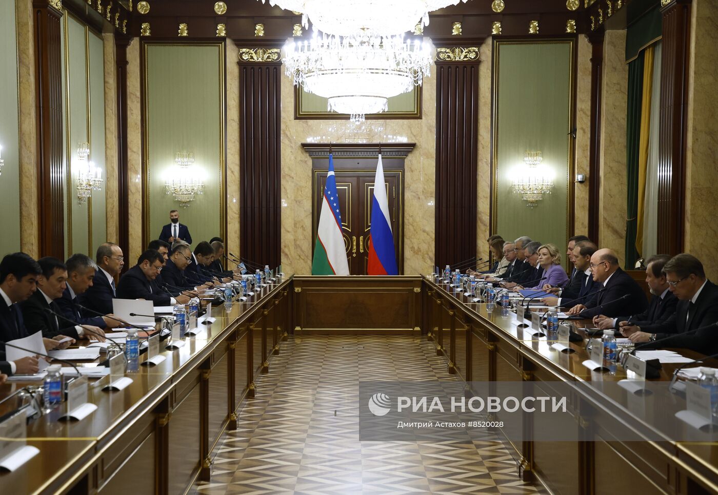 Премьер-министр РФ М. Мишустин провел заседание Совместной комиссии на уровне глав правительств России и Узбекистана