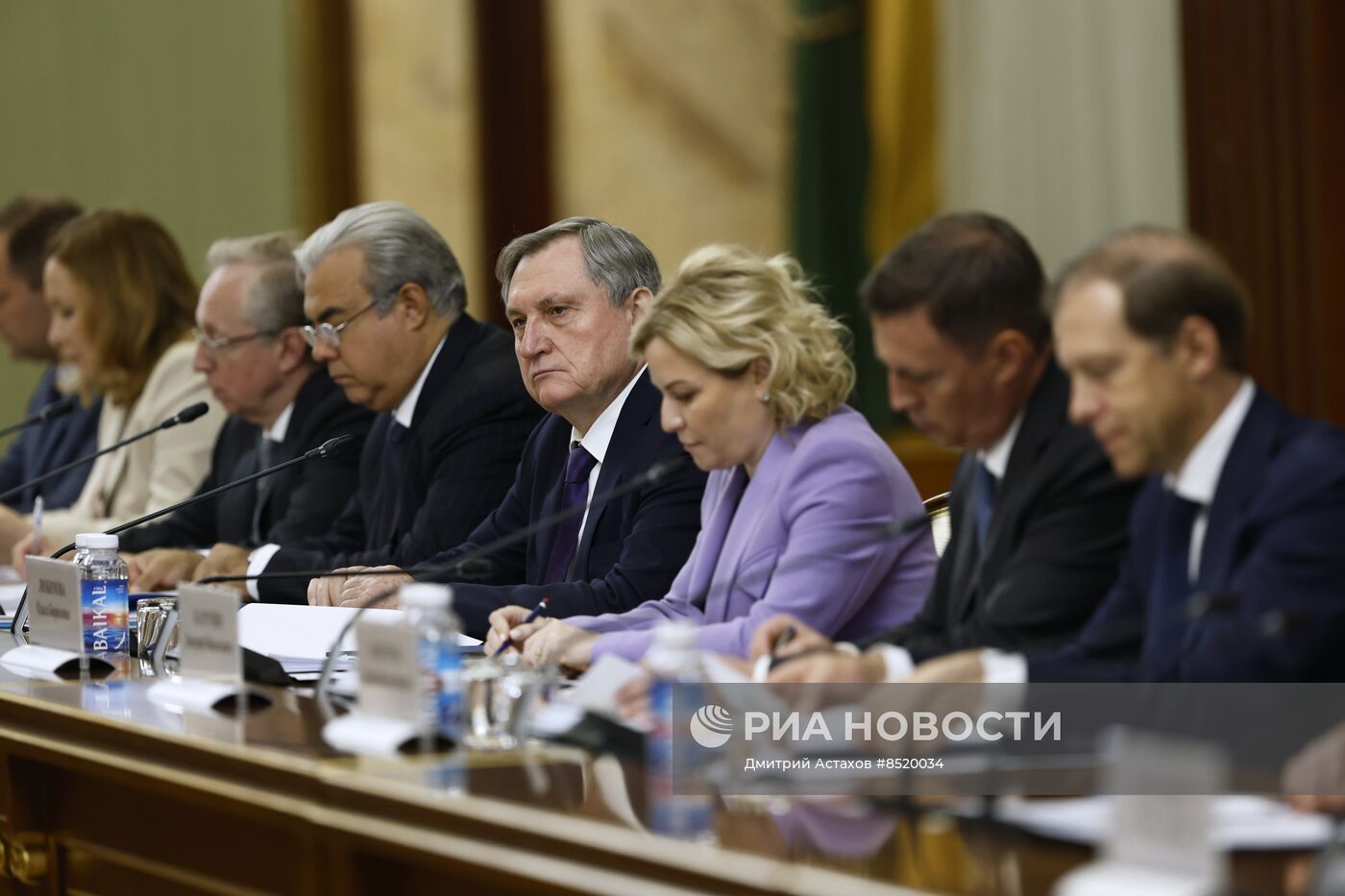 Премьер-министр РФ М. Мишустин провел заседание Совместной комиссии на уровне глав правительств России и Узбекистана