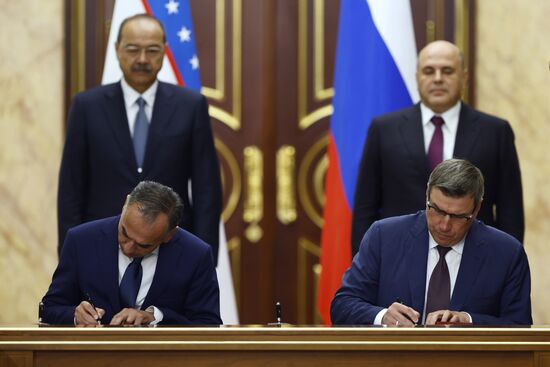 Премьер-министр РФ М. Мишустин провел заседание Совместной комиссии на уровне глав правительств России и Узбекистана