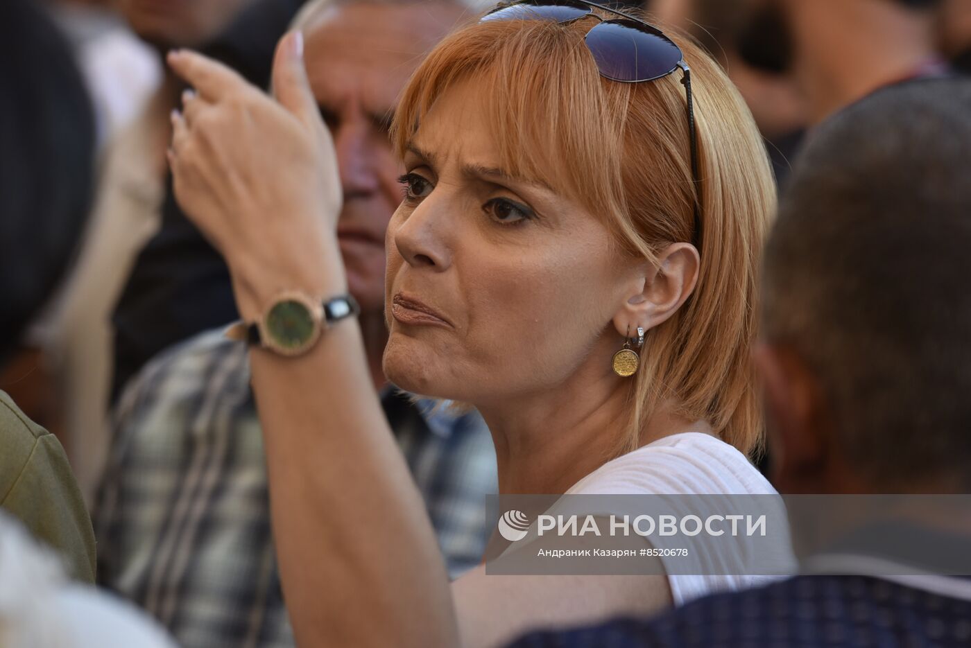 Протесты в Ереване на фоне эскалации в Нагорном Карабахе